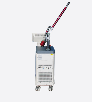 एलसीडी 800mJ 10Hz क्यू pigmented घावों के उपचार के लिए एन डी YAG लेजर स्विचड